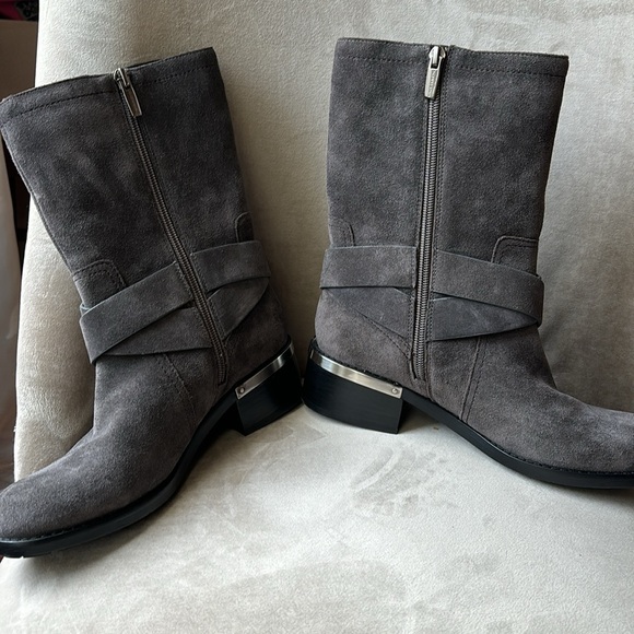 Vince Camino Suede Boots 8 NEW - Picture 2 of 6